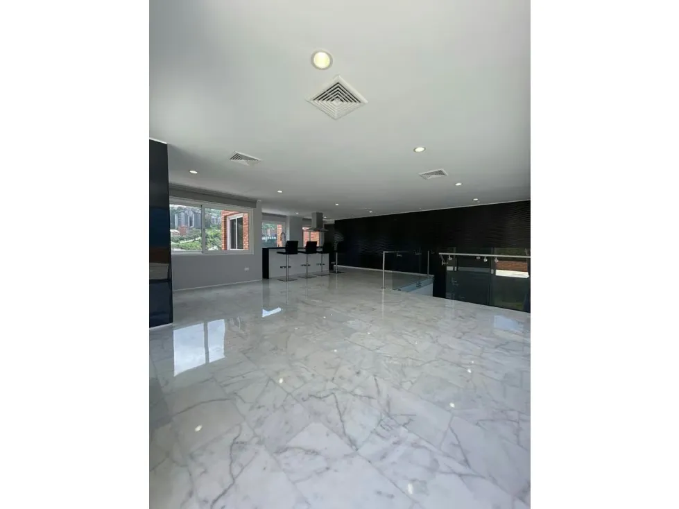 En venta PH 500m2 3h+2s/3.5b+2s/4p Lomas del Sol - 9