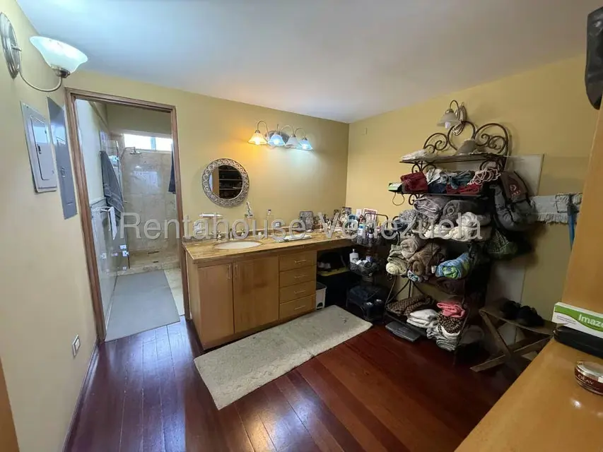 Apartamento (Multiples Niveles) en Venta en La Tahona, Distrito Metropolitano - 58