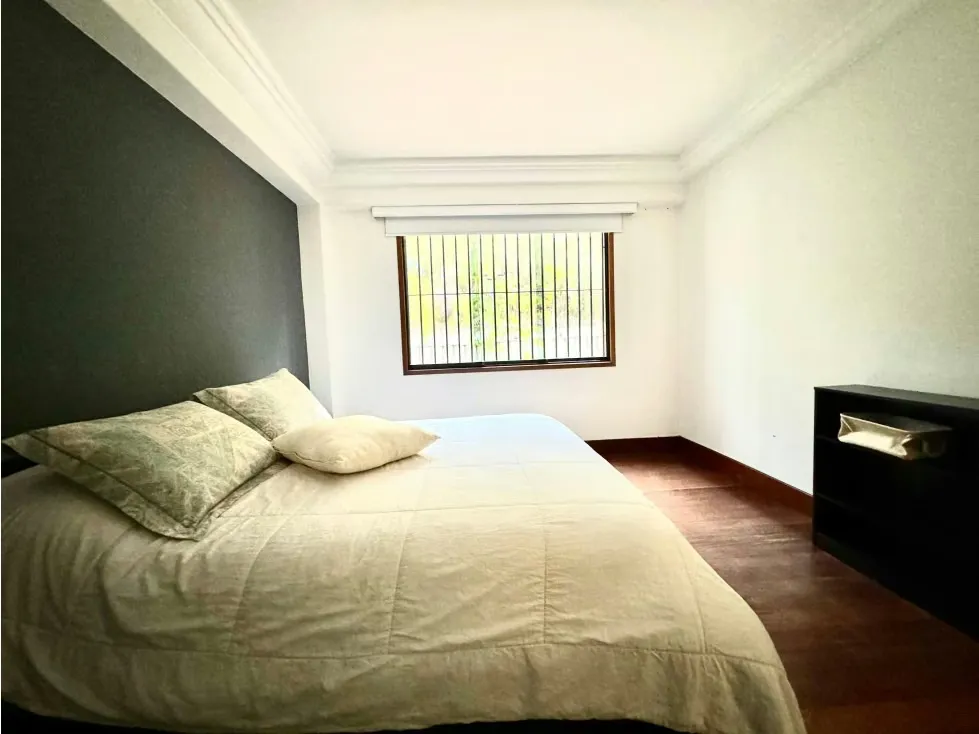 Hermoso apartamento tipo casa en colinas de tamanaco 400m2 - 30