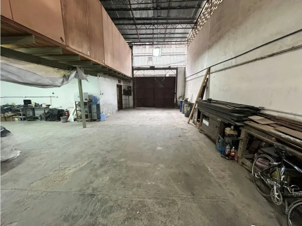 Se vende galpón 552m2 Santa Ines 2357
