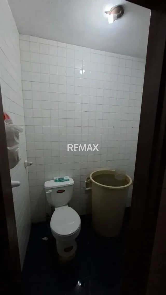 CASA EN VENTA PARA REMODELAR MACARACUAY - 13