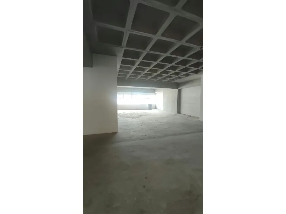 Se alquila Oficina 135m² Las Mercedes - 5