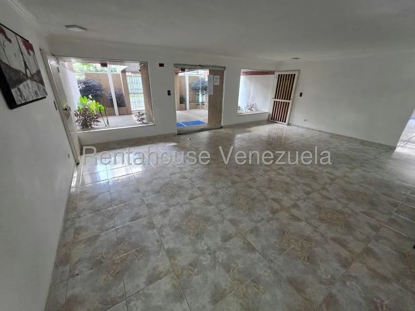 Apartamento (1 Nivel) en Venta en Montalban II, Distrito Metropolitano - 2