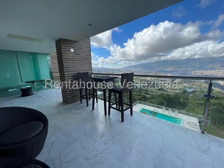 Apartamento (1 Nivel) en Alquiler en Alto Hatillo, Distrito Metropolitano - 2