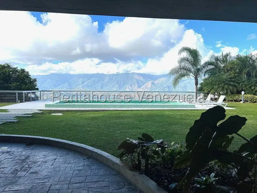 Apartamento (1 Nivel) en Alquiler en Alto Hatillo, Distrito Metropolitano - 4