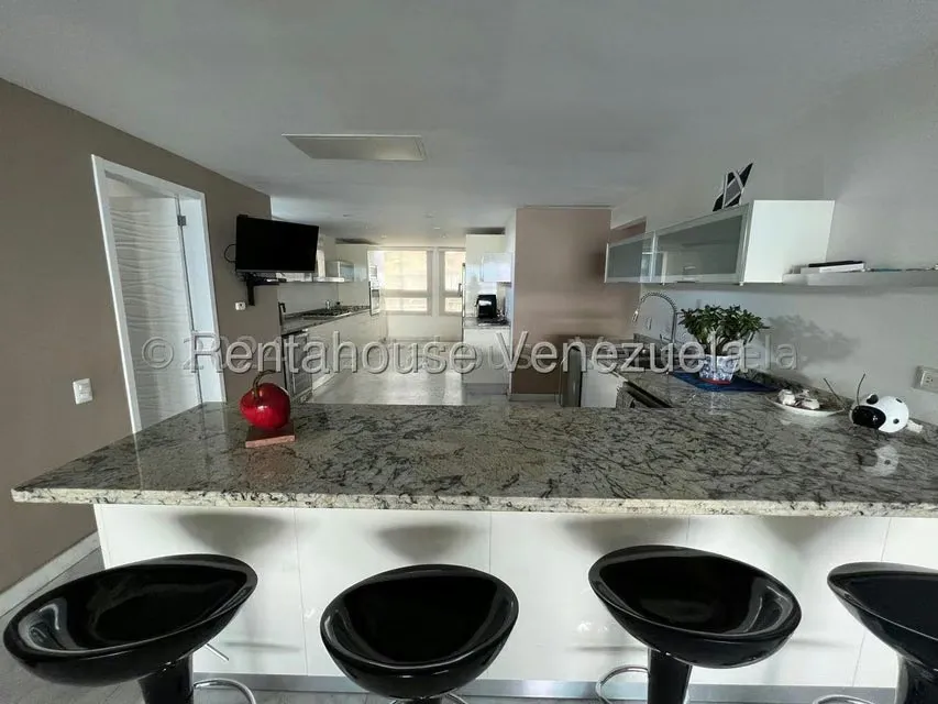 Apartamento (1 Nivel) en Alquiler en Alto Hatillo, Distrito Metropolitano - 38