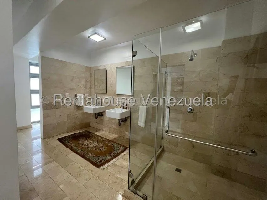Apartamento (1 Nivel) en Alquiler en Alto Hatillo, Distrito Metropolitano - 40