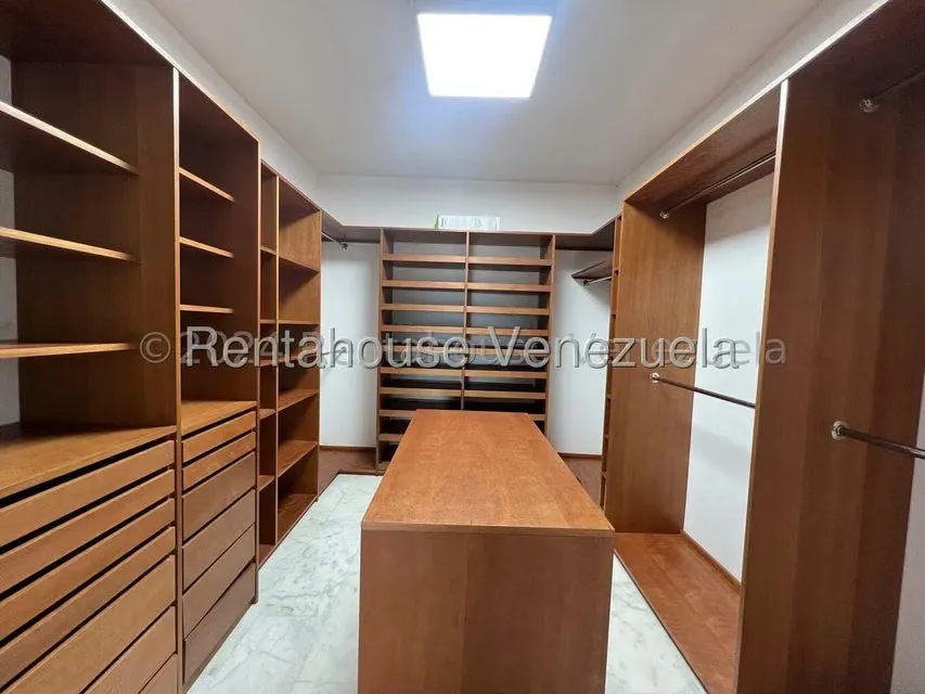 Apartamento (1 Nivel) en Alquiler en Alto Hatillo, Distrito Metropolitano - 42