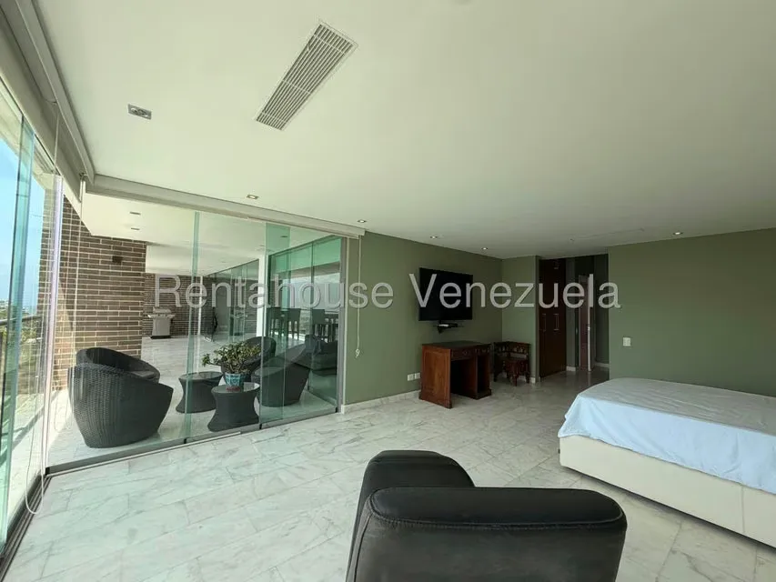 Apartamento (1 Nivel) en Alquiler en Alto Hatillo, Distrito Metropolitano - 51