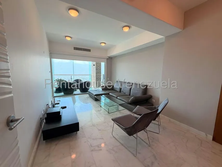 Apartamento (1 Nivel) en Alquiler en Alto Hatillo, Distrito Metropolitano - 7