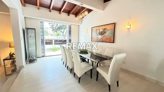 HERMOSA QUINTA REMODELADA EN VENTA EN SANTA FE NORTE. - 5
