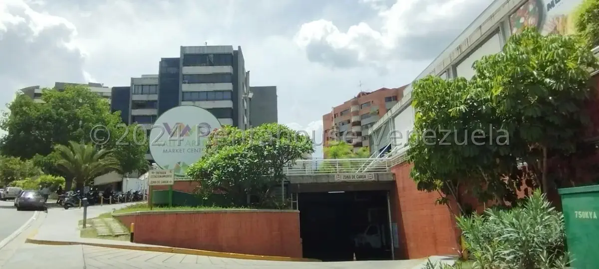 Local Comercial en Alquiler en Colinas de Valle Arriba, Distrito Metropolitano - 9