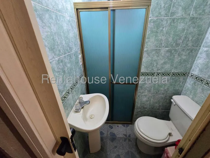 Apartamento (1 Nivel) en Alquiler en La Rosa, Miranda - 13
