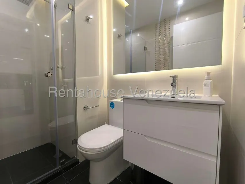 Apartamento (1 Nivel) en Venta en Colinas de La Tahona, Distrito Metropolitano - 19