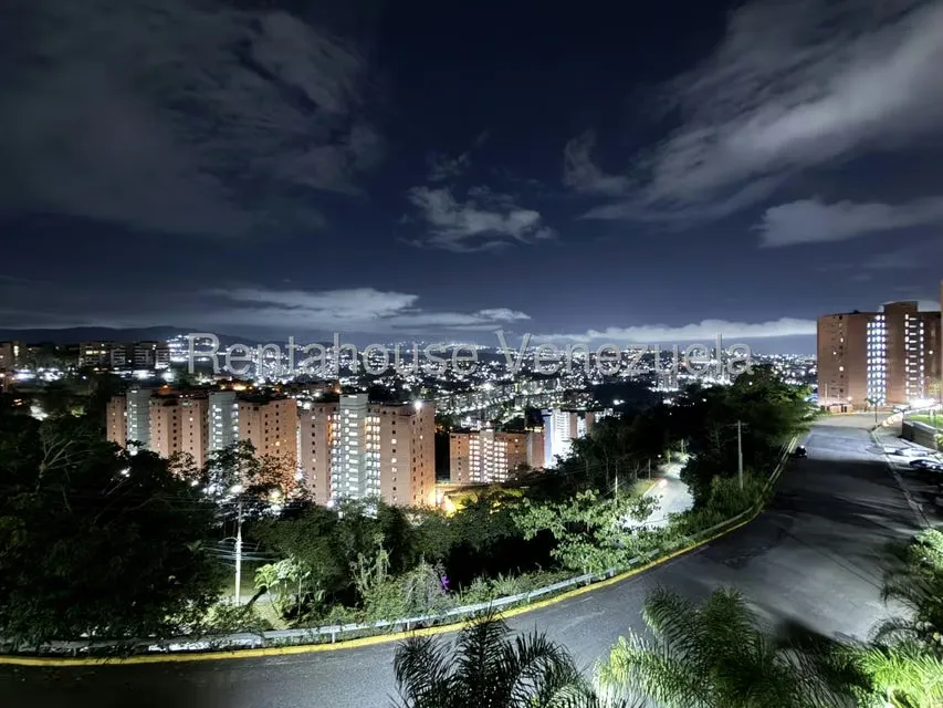 Apartamento (1 Nivel) en Venta en Colinas de La Tahona, Distrito Metropolitano - 26