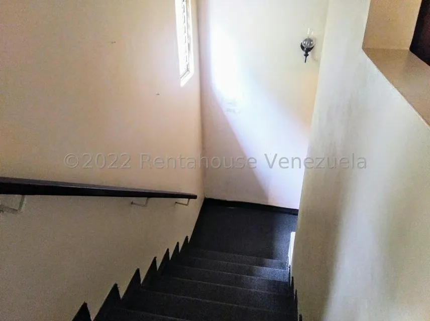 Casa (Duplex) en Venta en Oripoto, Distrito Metropolitano - 13