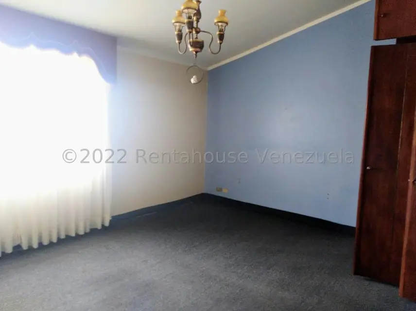 Casa (Duplex) en Venta en Oripoto, Distrito Metropolitano - 15