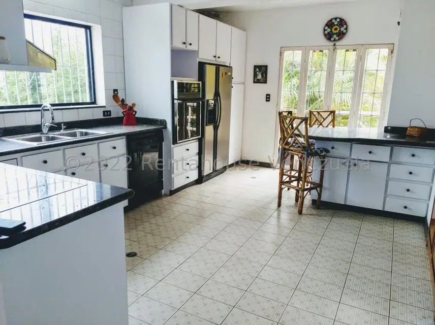 Casa (Duplex) en Venta en Oripoto, Distrito Metropolitano - 2