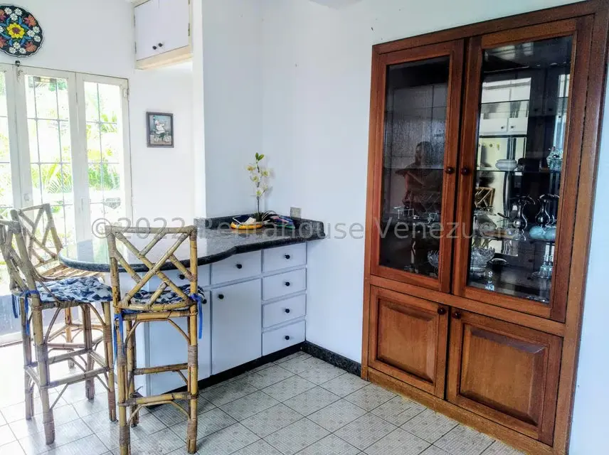 Casa (Duplex) en Venta en Oripoto, Distrito Metropolitano - 3