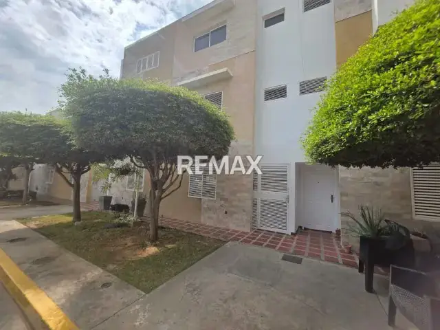 Townhouse Villa Las Islas. Avenida Guajira