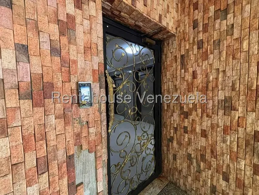Apartamento (1 Nivel) en Alquiler en Zona Este, Lara - 16